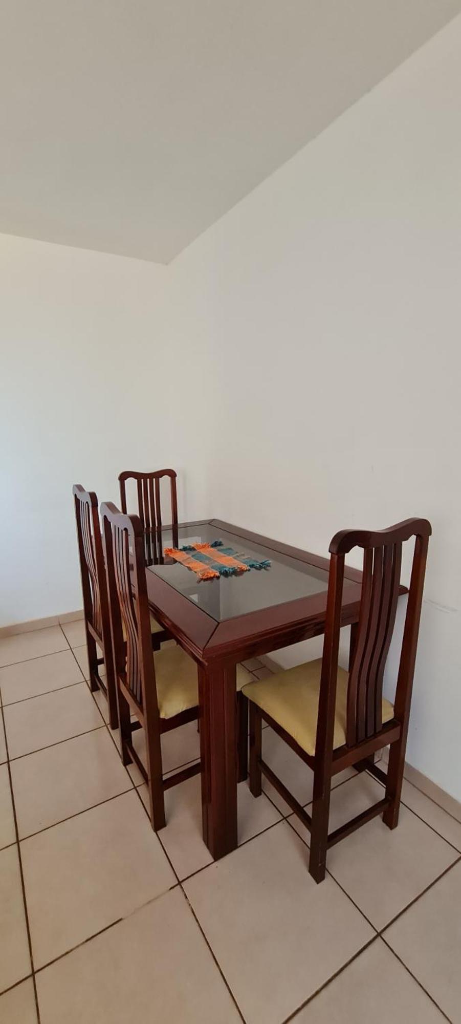 Apartamento Apartamento aconchegante com estacionamento e wifi 400 mega