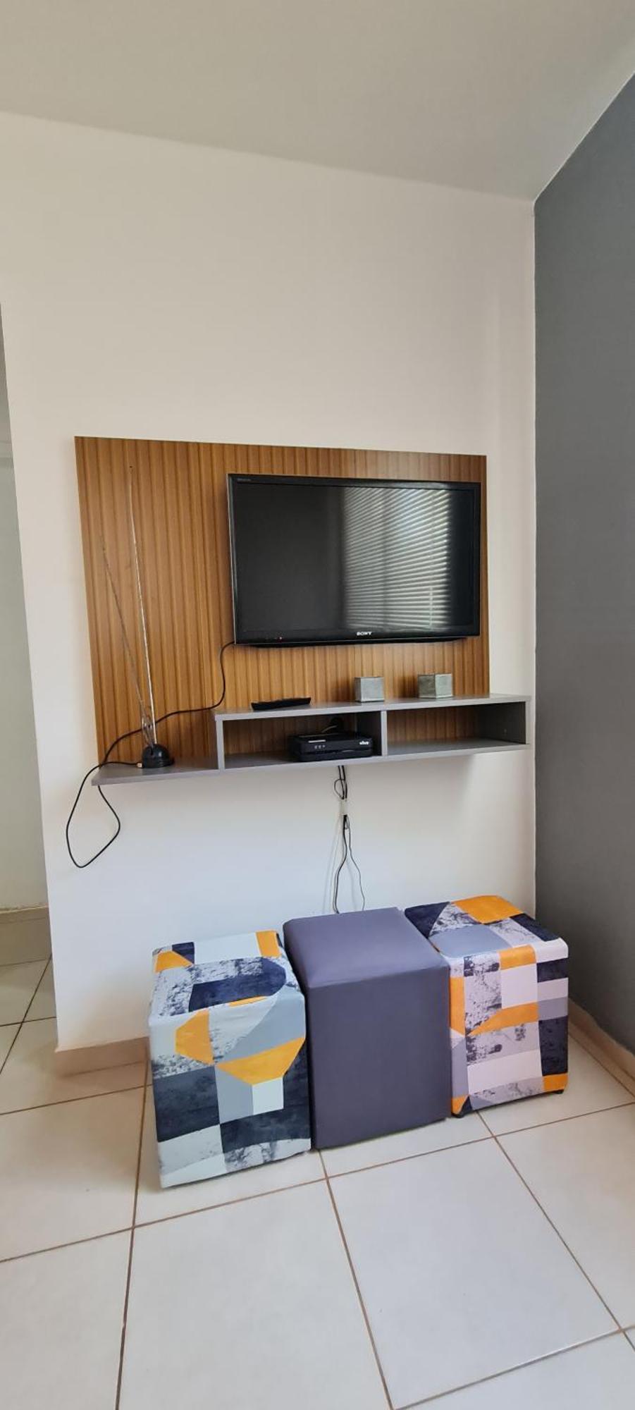 Apartamento aconchegante com estacionamento e wifi 400 mega *